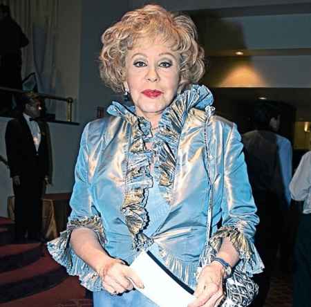 Silvia pinal in a event 